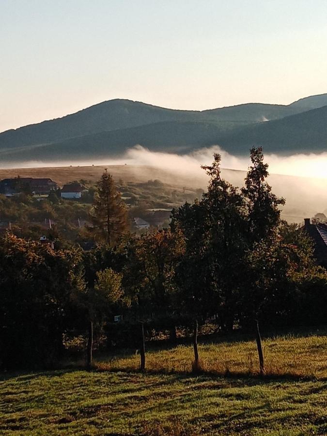 Kaláris Vendégház Hollókő Esterno foto