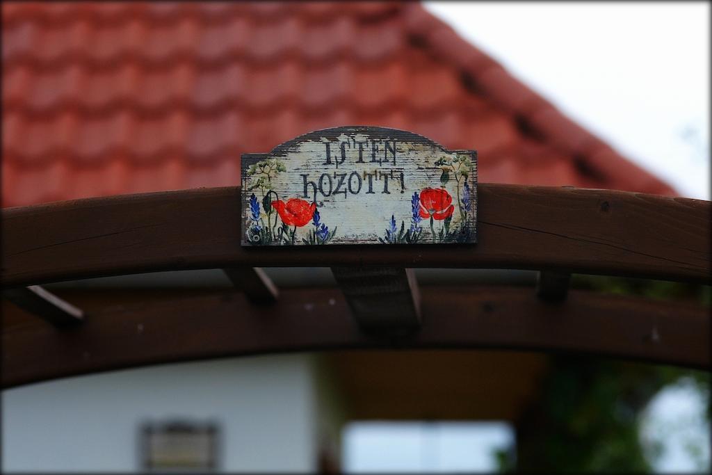 Kaláris Vendégház Hollókő Esterno foto